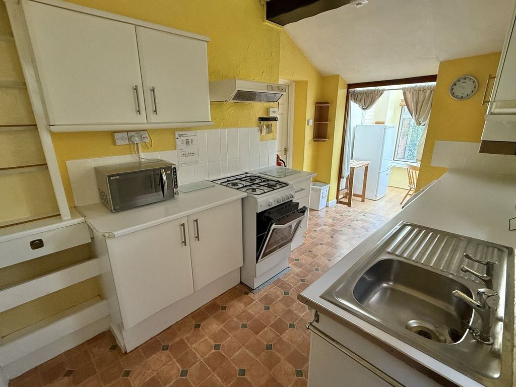 Property photo 2 of 22