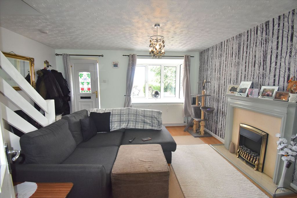 Property photo 3 of 12 Sitting Room