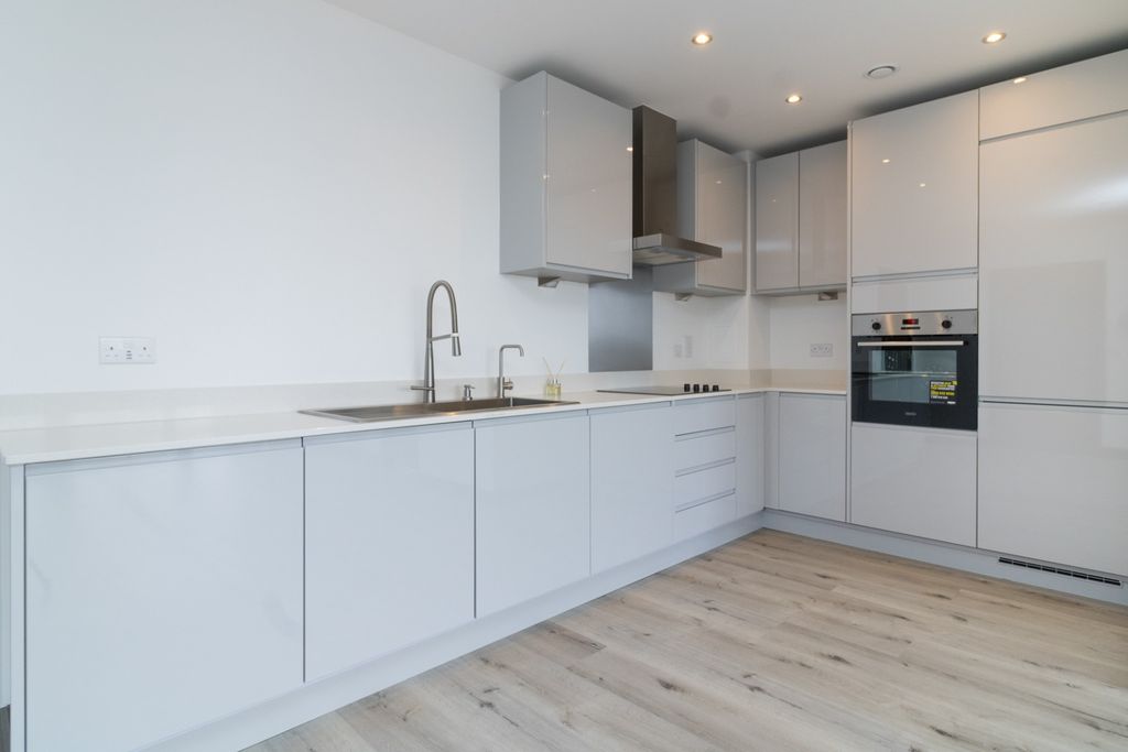 Property photo 1 of 18 2208921