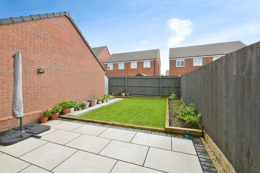 Property photo 2 of 14