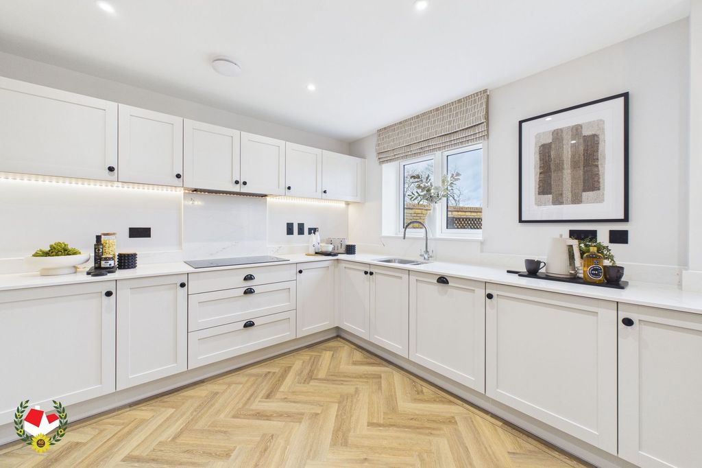 Property photo 2 of 47