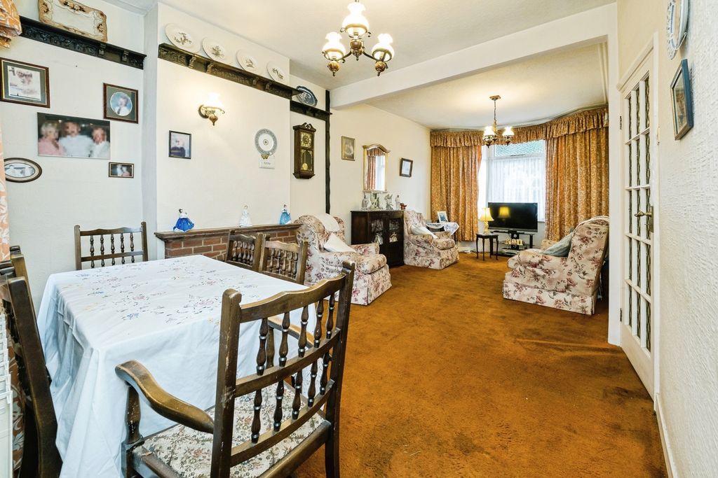 Property photo 2 of 16 Pbox-Img.Jpg