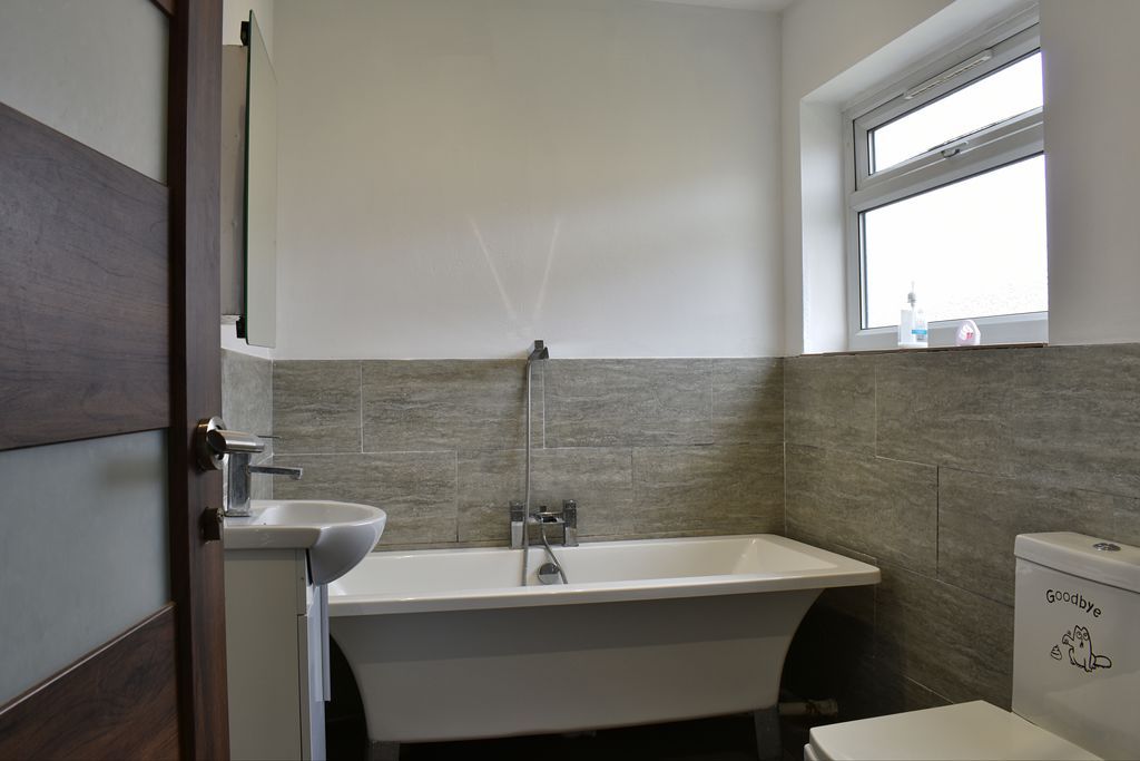 Property photo 3 of 9 Photo 2