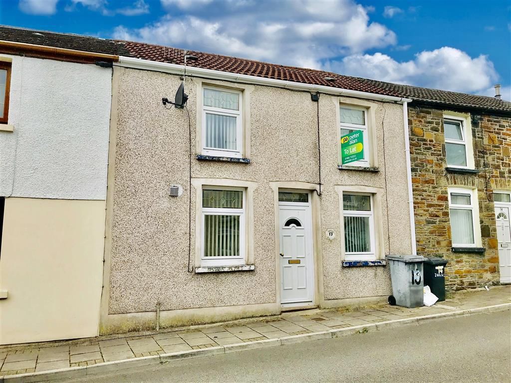 Property photo 2 of 8 Front