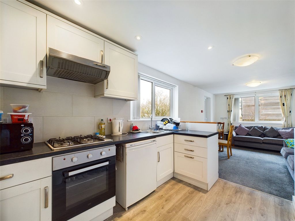 Property photo 3 of 9 Picture No. 06