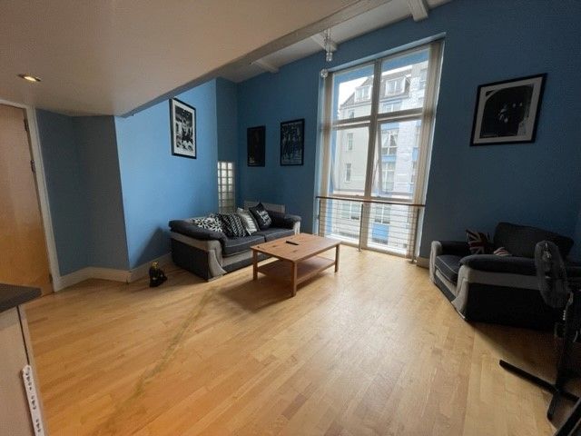 Property photo 3 of 11