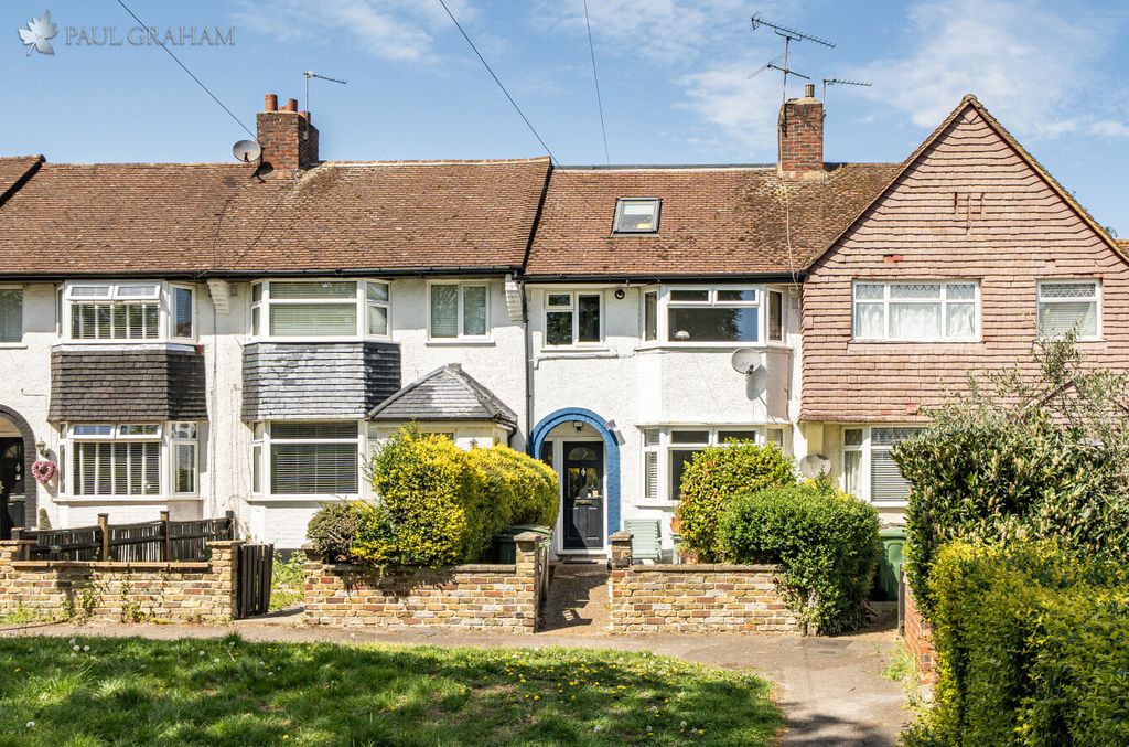 Property photo 1 of 18 556870A8-3F3c-4F8F-9Fcd-A599759c0132
