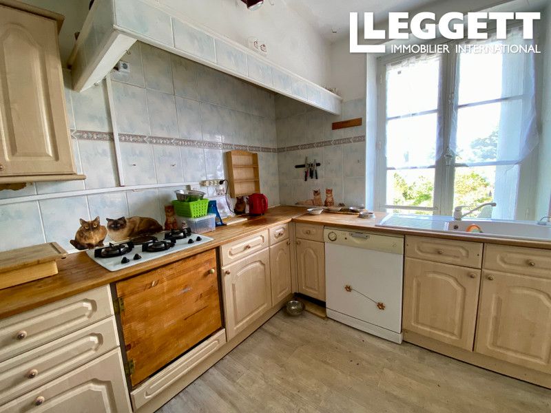 Property photo 3 of 10