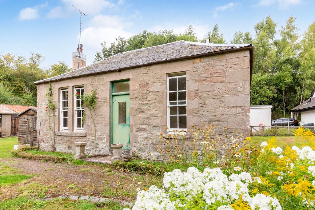 Property photo 1 of 16
