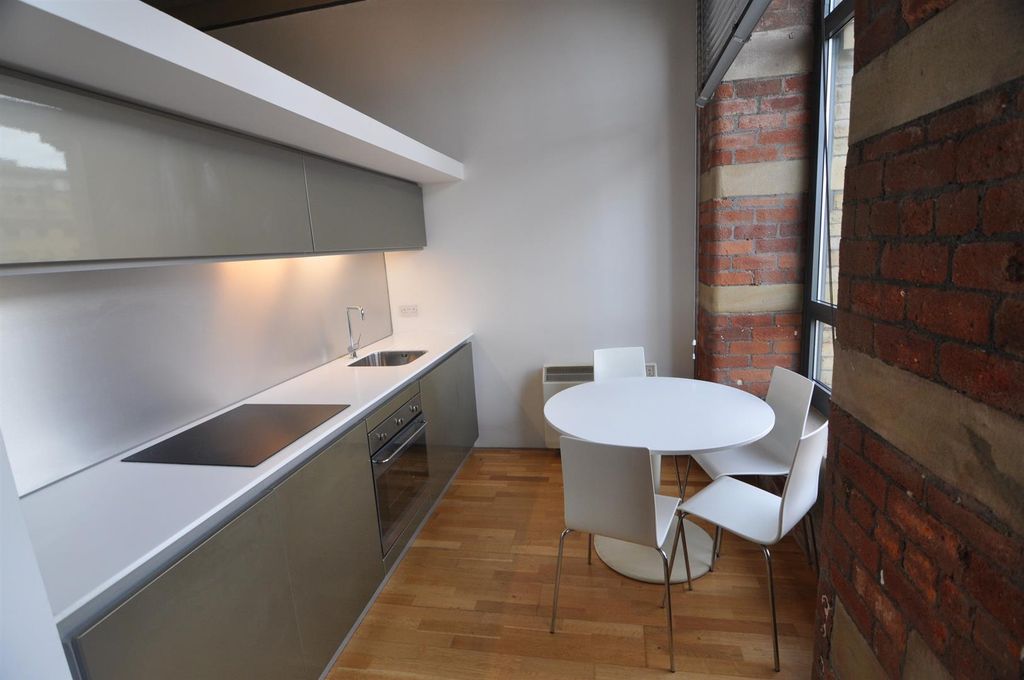 Property photo 1 of 5 Kitchen Angle