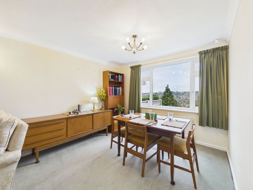 Property photo 3 of 17 Lounge Dining Room