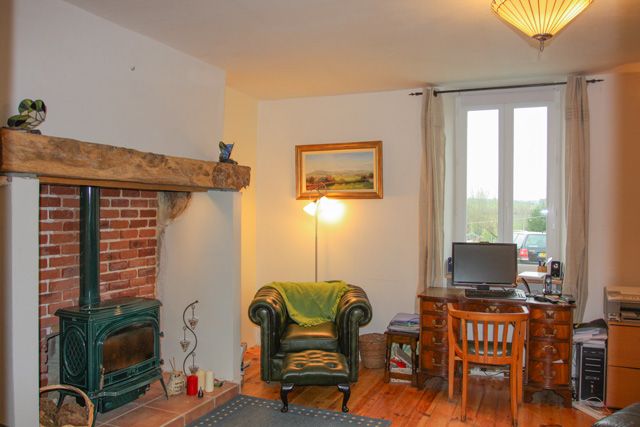 Property photo 3 of 28