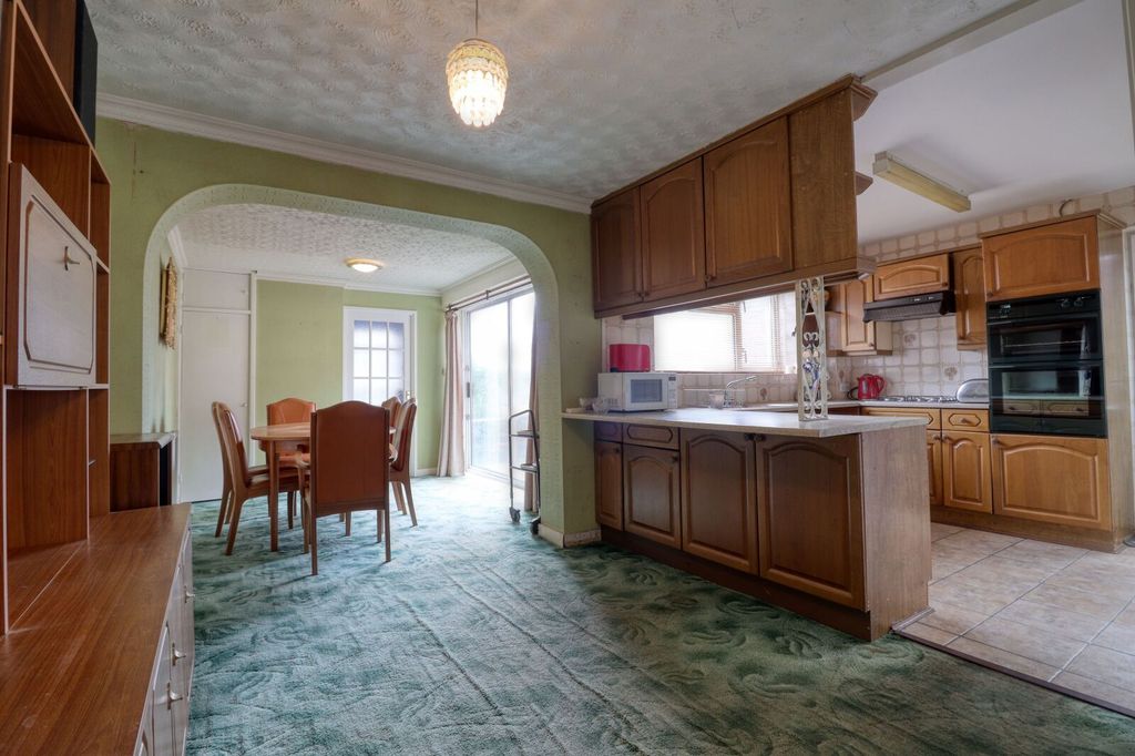 Property photo 3 of 10 Picture No. 05