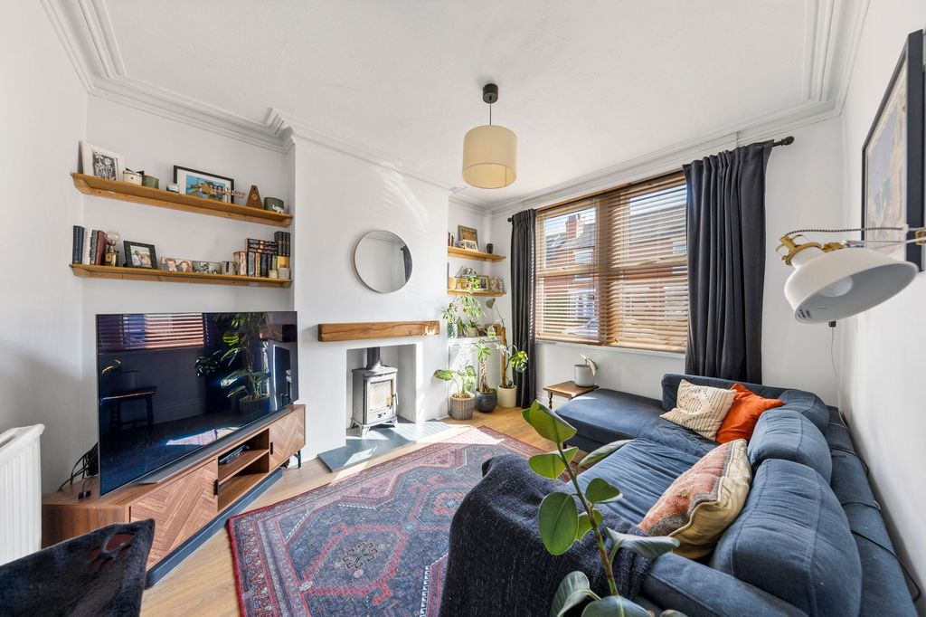 Property photo 2 of 15