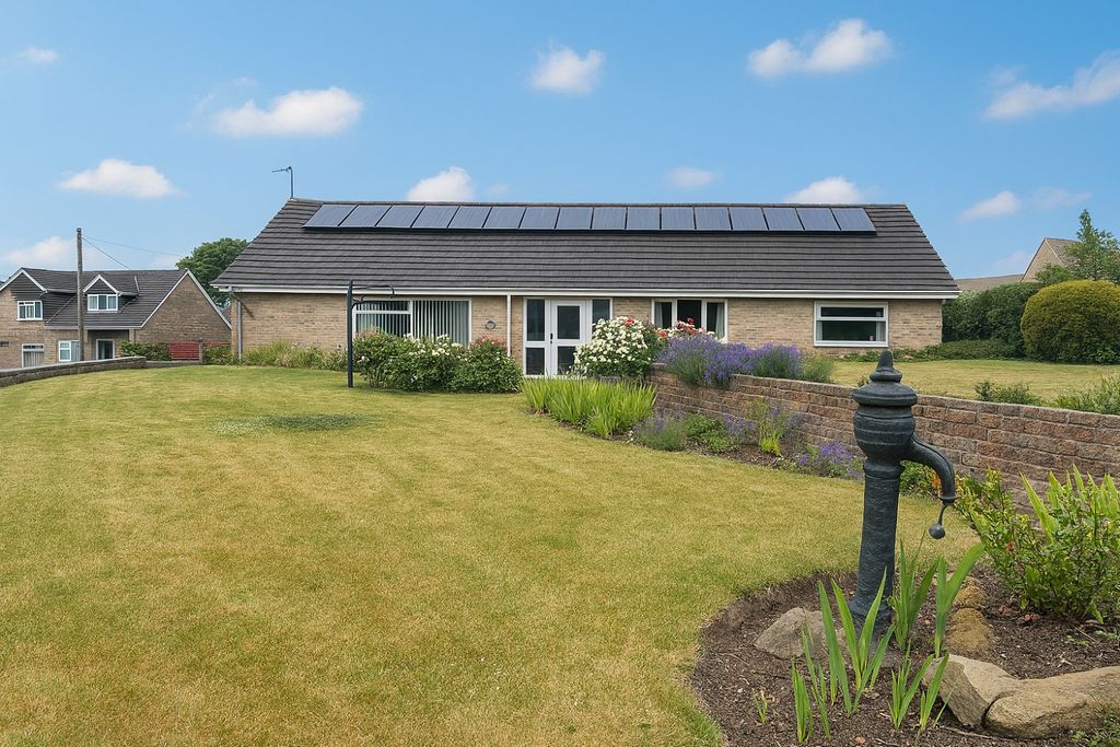 Property photo 1 of 30 Designer