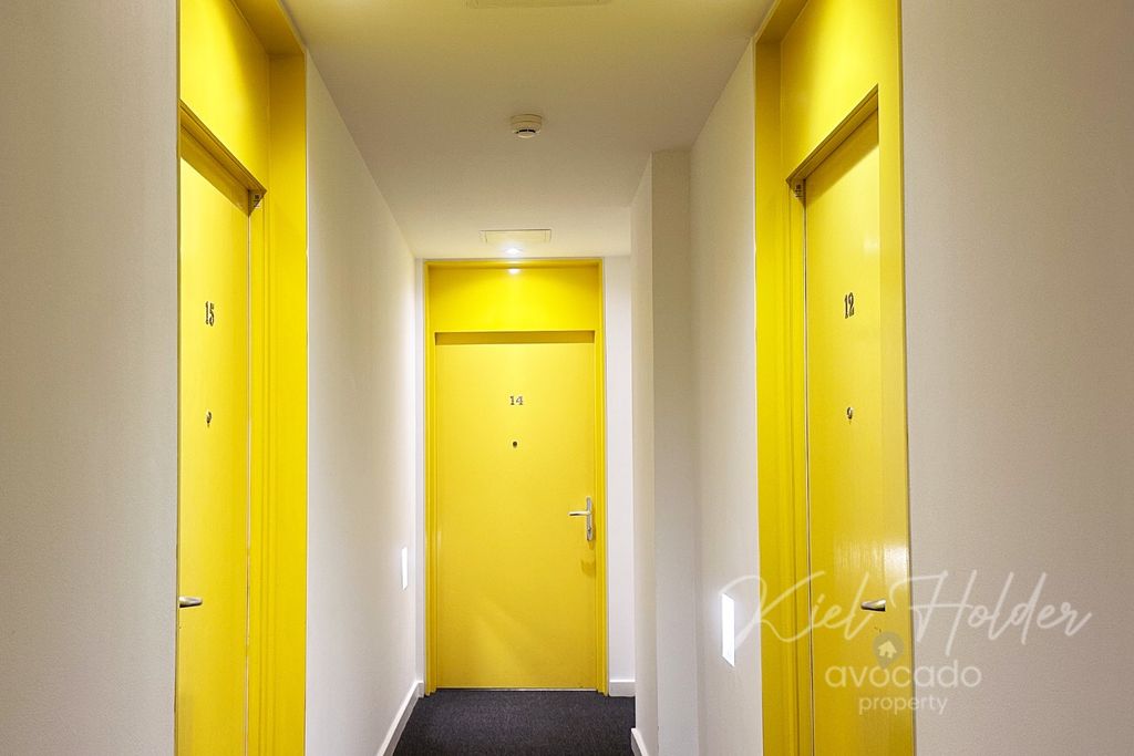 Property photo 3 of 18 4430433