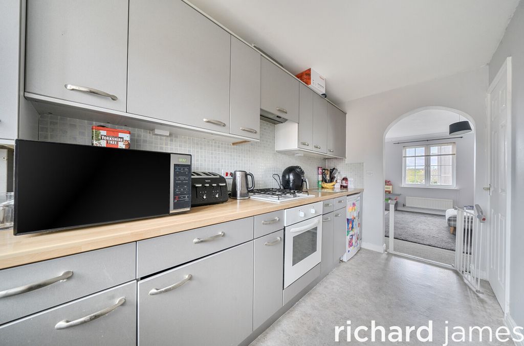 Property photo 3 of 12 d5F0Fde8B96d432Eaf1E92166A8893Fa