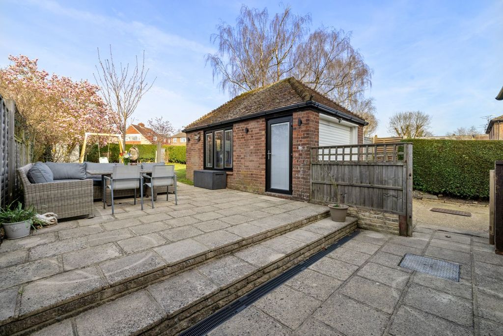 Property photo 2 of 38