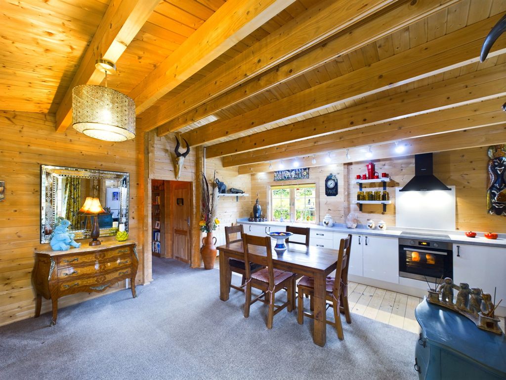 Property photo 3 of 22