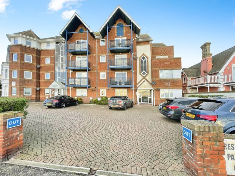 Property photo 1 of 10 Southcliff Hall