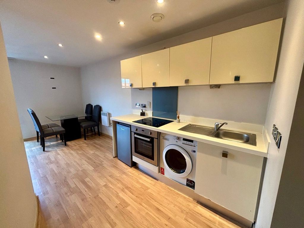 Property photo 3 of 11 Picture No. 15