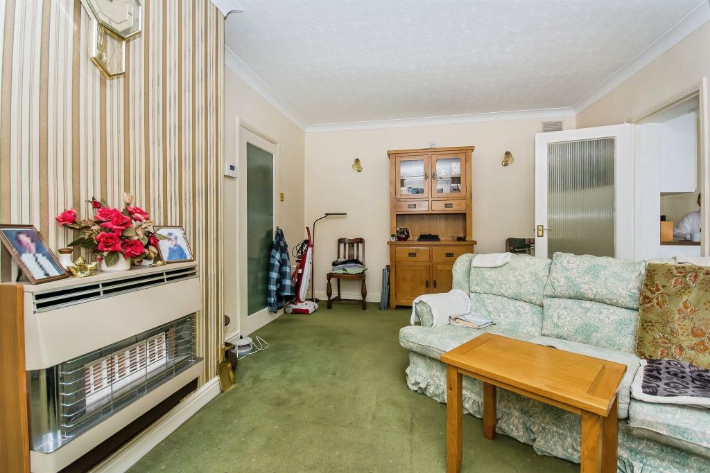 Property photo 3 of 17