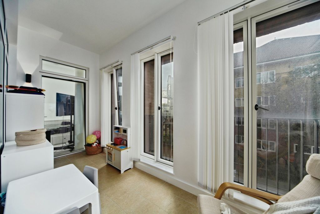 Property photo 3 of 17 Photo