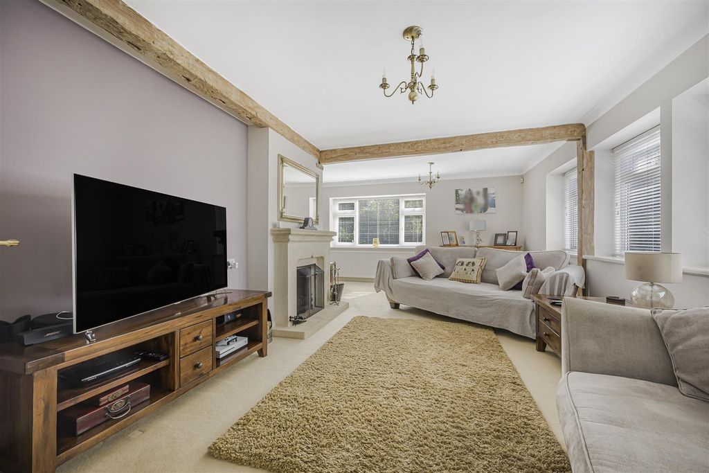 Property photo 2 of 36