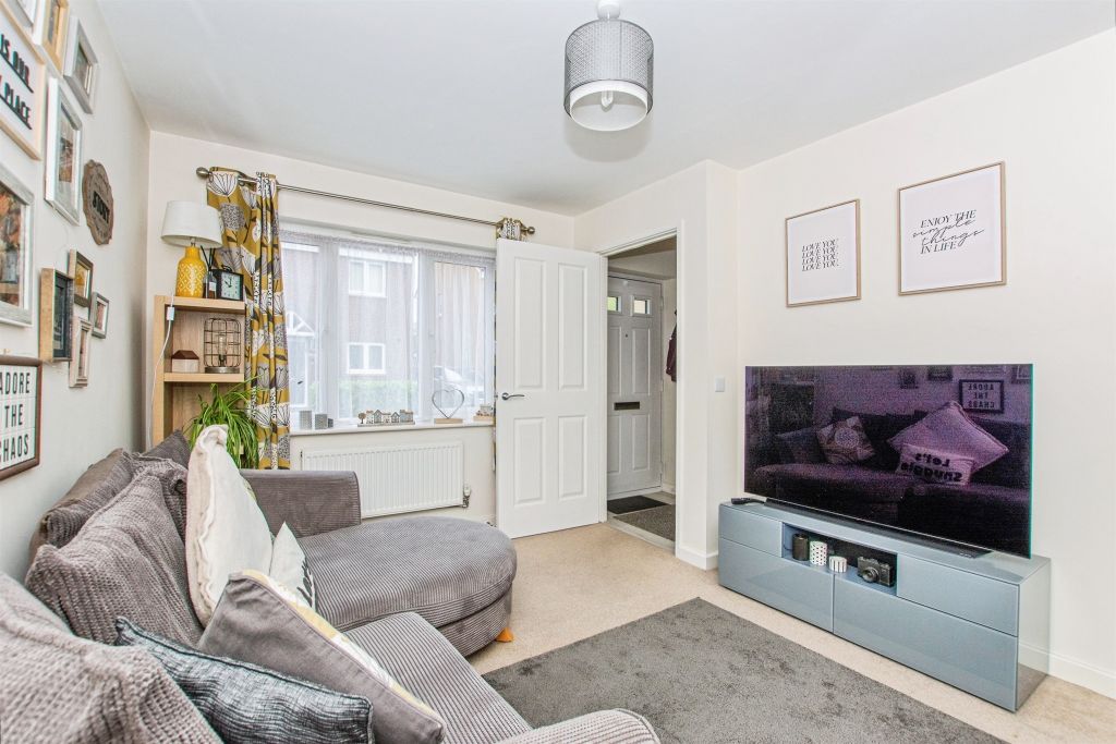 Property photo 3 of 19