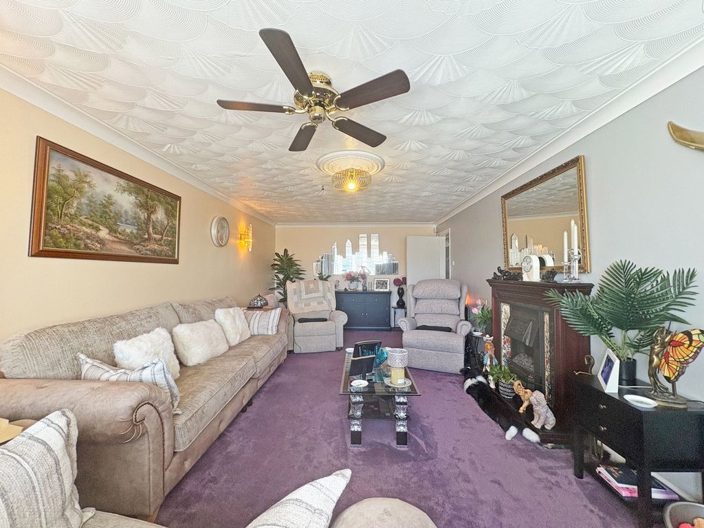 Property photo 2 of 24