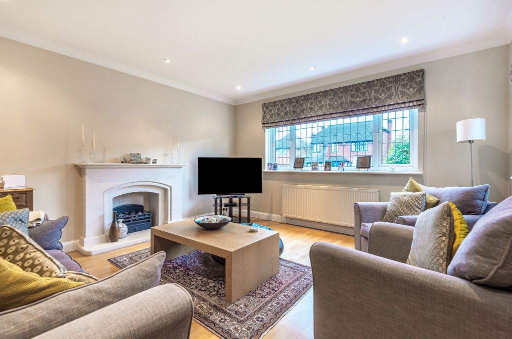 Property photo 2 of 18 925369 (3).Jpg