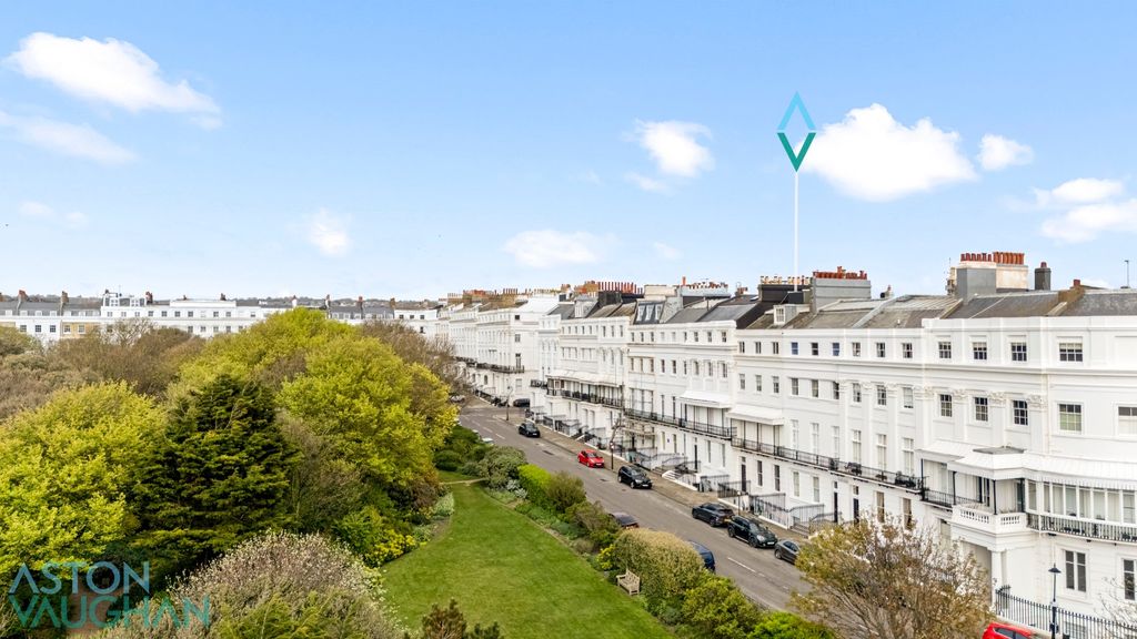 Property photo 2 of 32 5069101