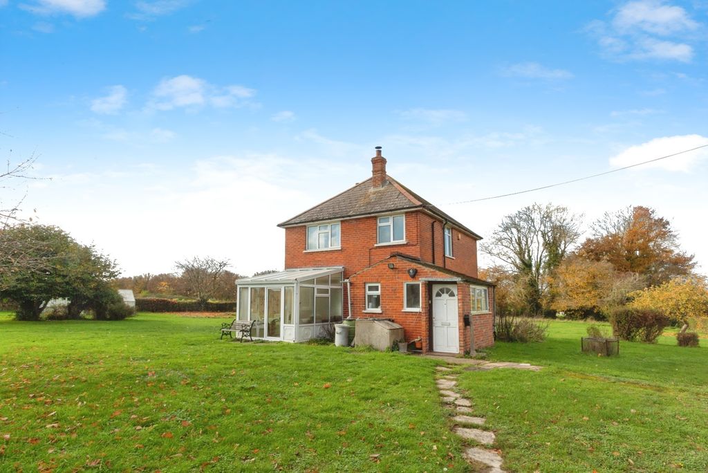 Property photo 2 of 20 Photo