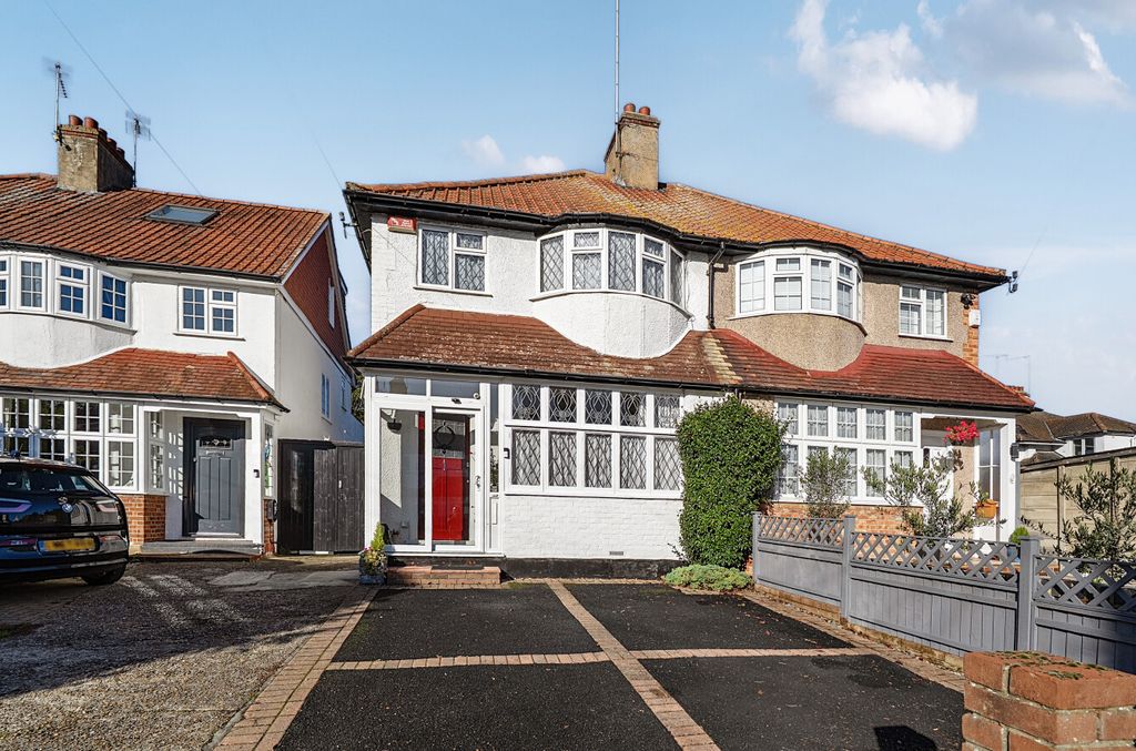 Property photo 1 of 14 Front2