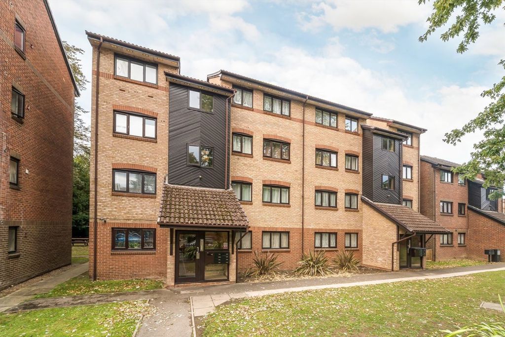 Property photo 3 of 4