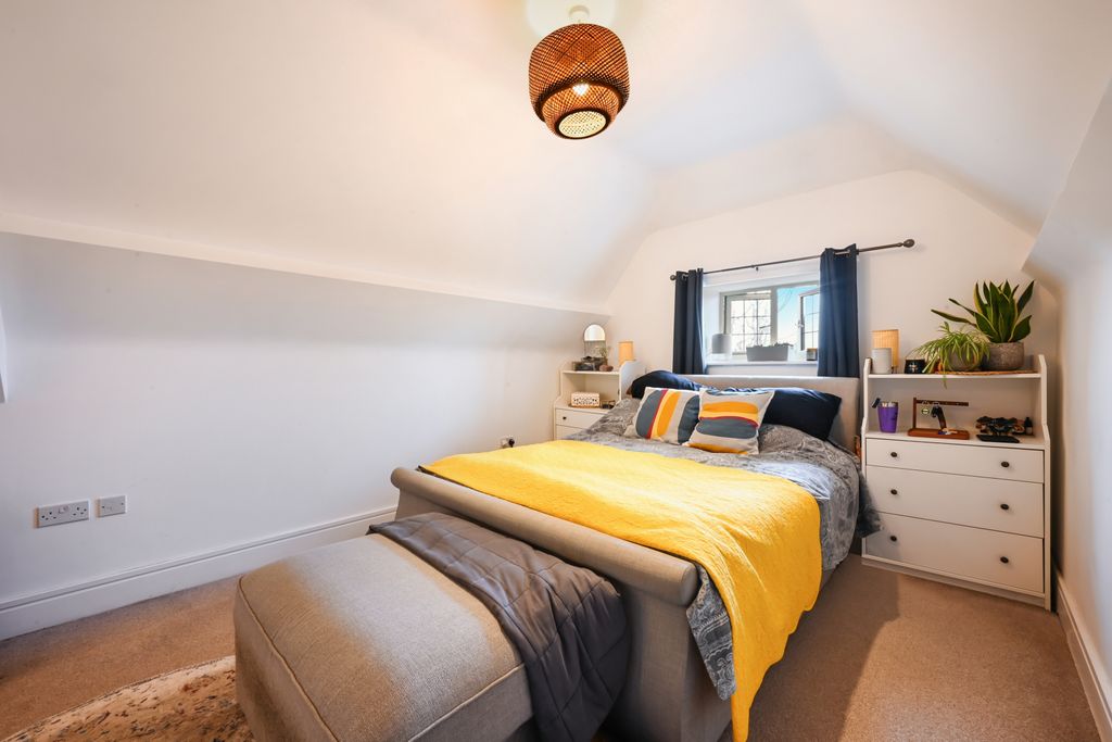 Property photo 3 of 21 Picture No. 05