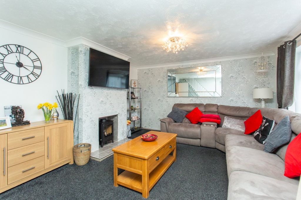 Property photo 3 of 14 Picture 3