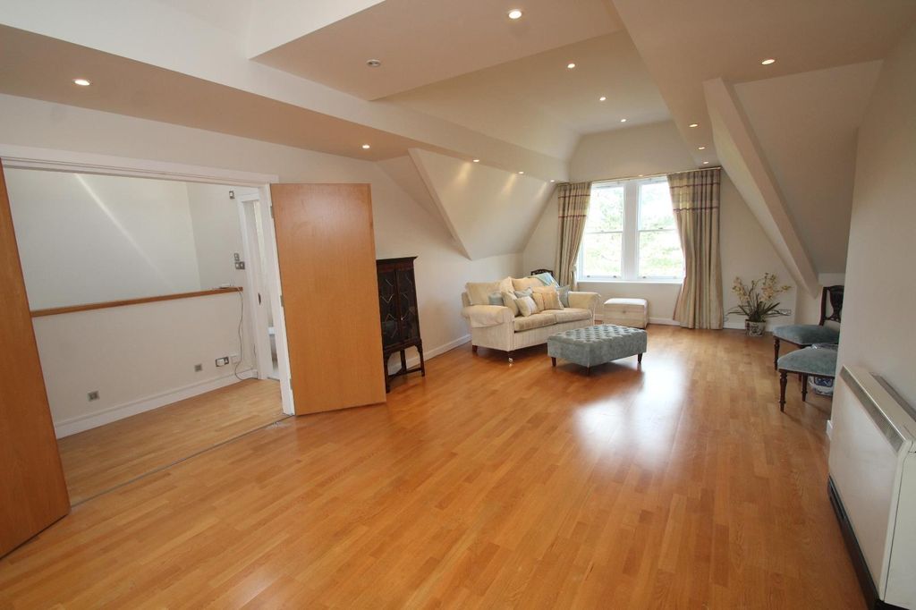 Property photo 2 of 8 0 General