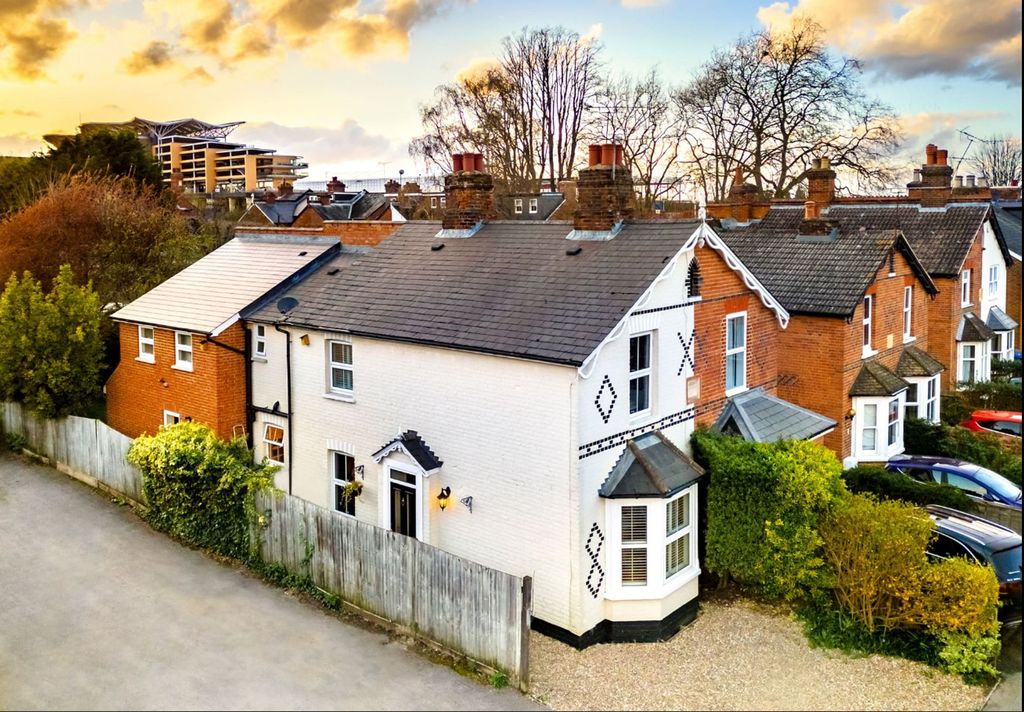 Property photo 1 of 13