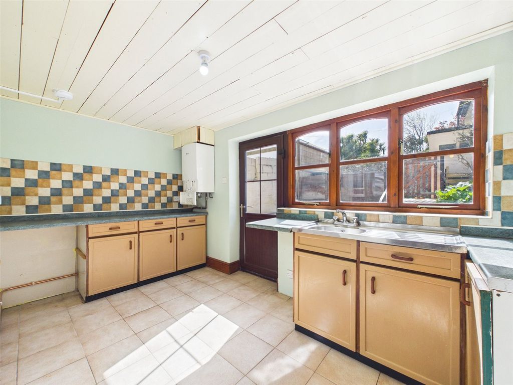 Property photo 2 of 13 Picture No. 02