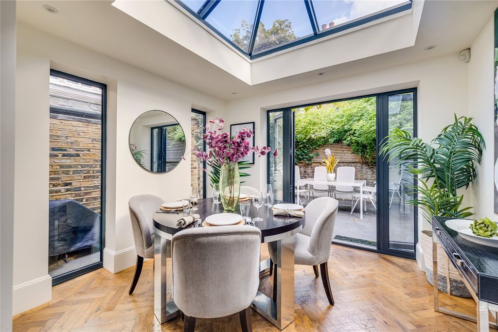 Property photo 2 of 14 Picture No. 30