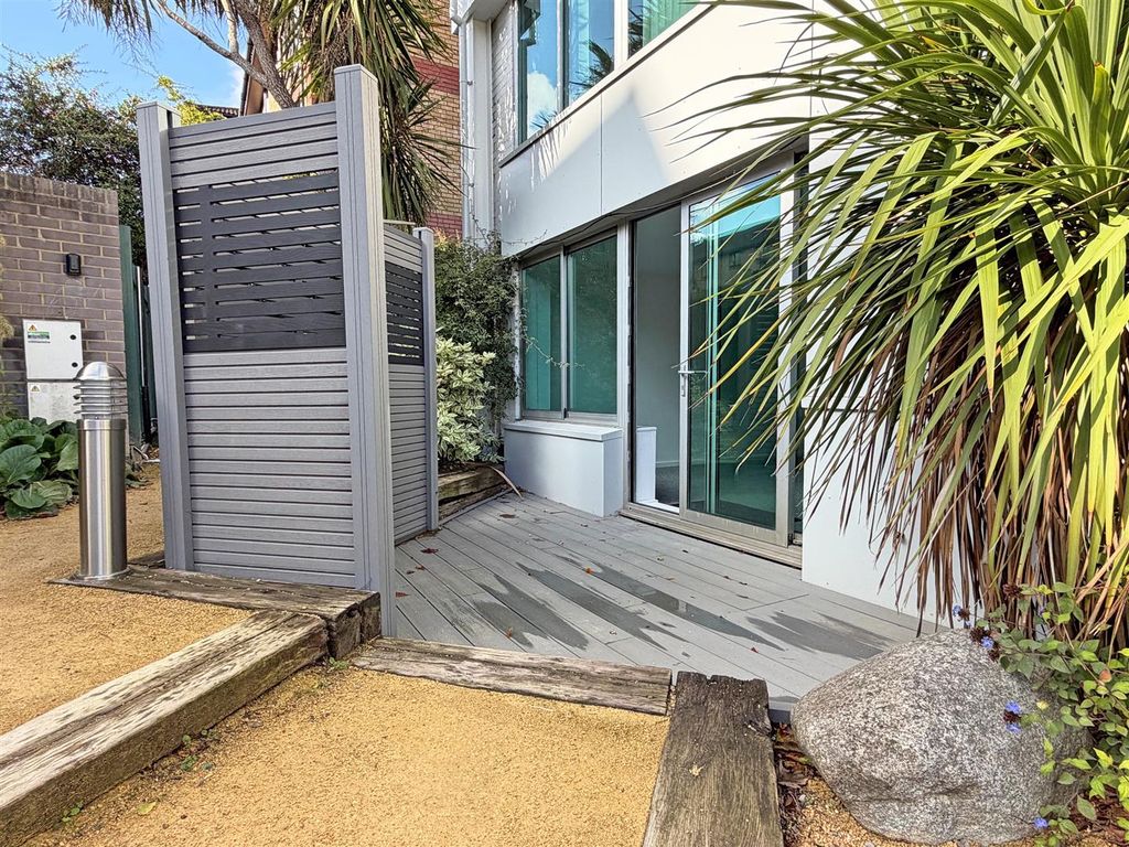 Property photo 3 of 12 1Tpapatio2A.Jpg
