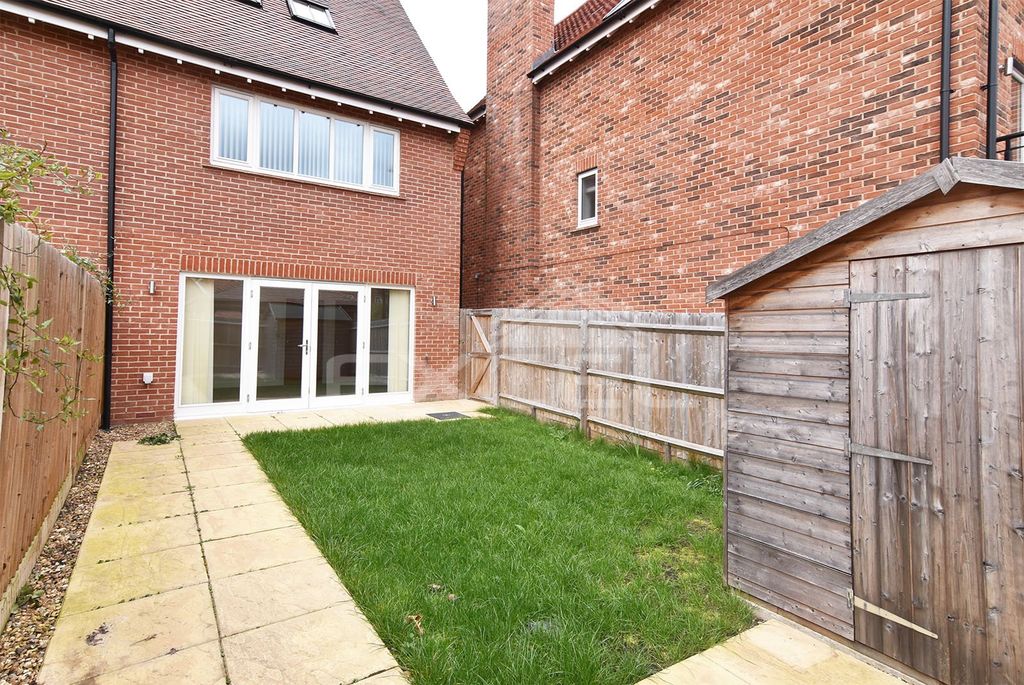 Property photo 2 of 13 Img_36346_3_Original