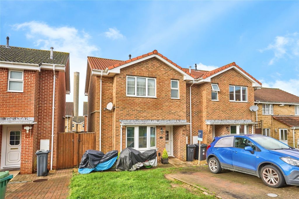 Property photo 1 of 16 Front