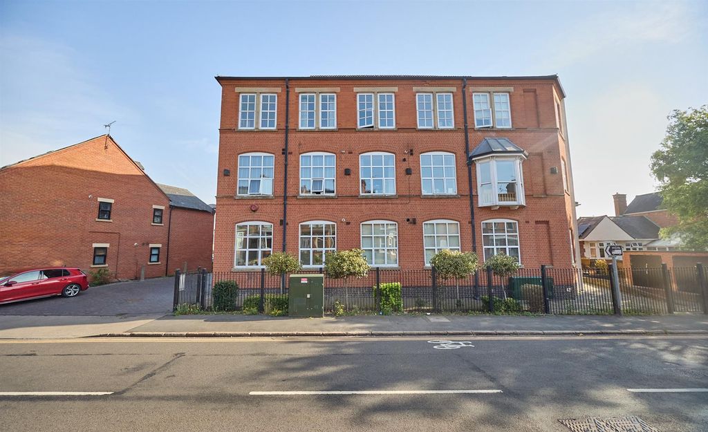 Property photo 1 of 6 Atlas Building 5.Jpg