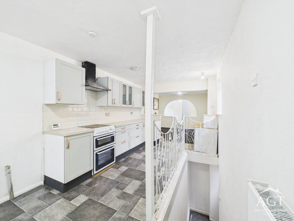 Property photo 1 of 13 Kitchen