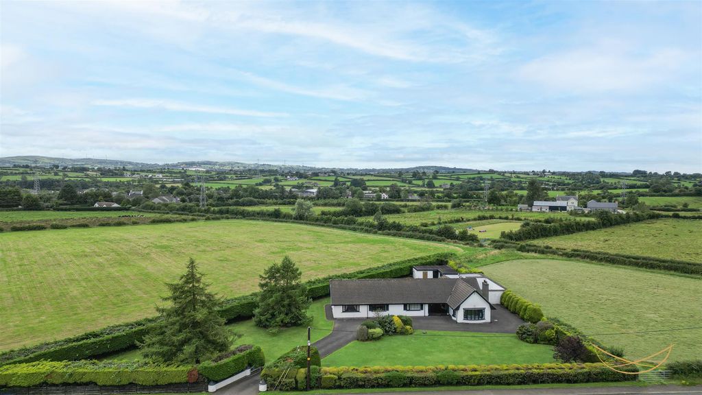 Property photo 1 of 70 Dhp-4.Jpg