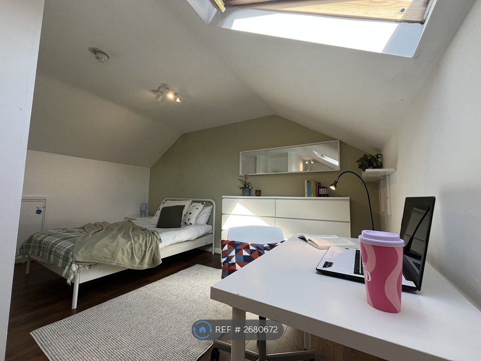 Property photo 2 of 22