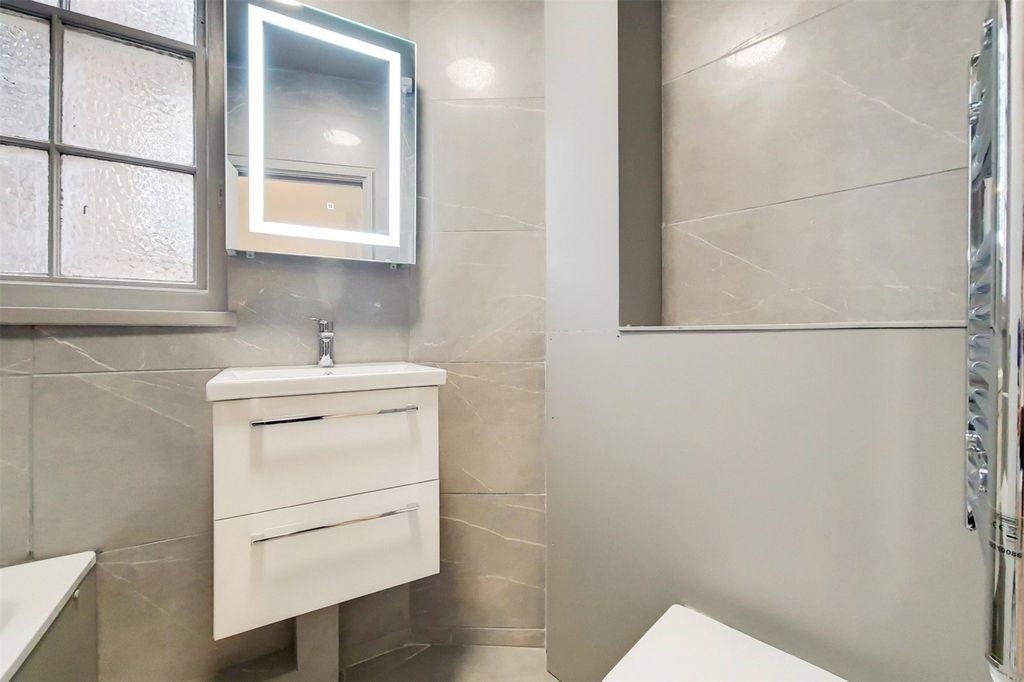 Property photo 3 of 7 Picture No. 29