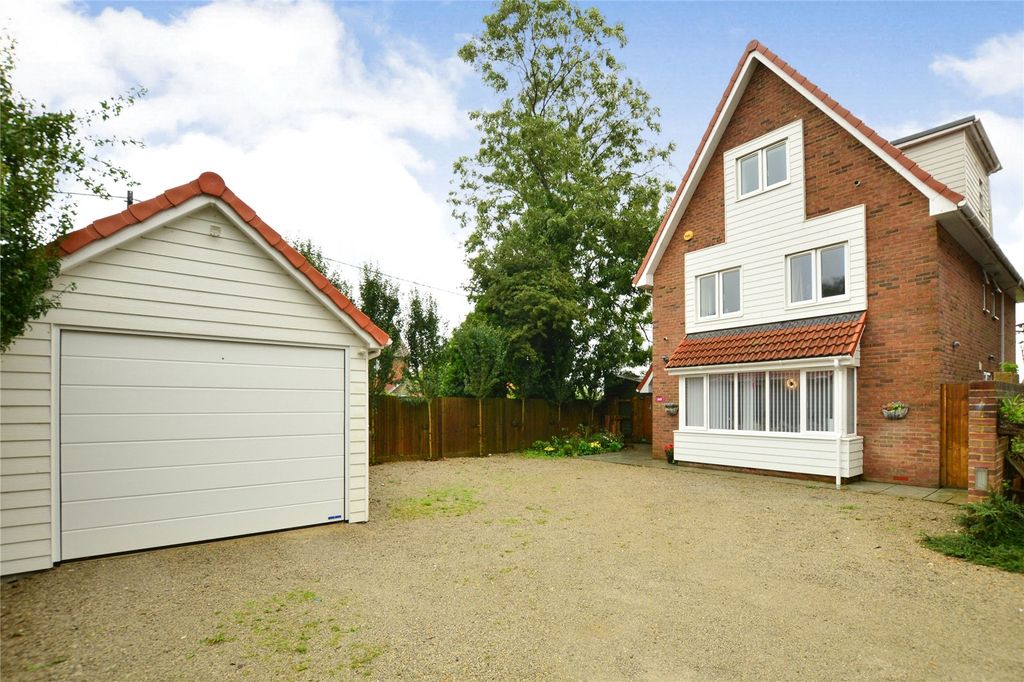 Property photo 2 of 15 Picture No. 16